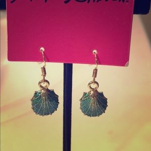 🌺 Dangle 🏝Seashells Earrings Sweet Beach Pair